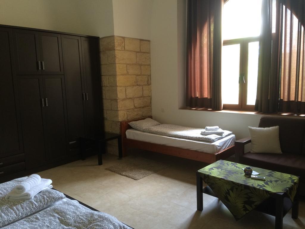 Miriam Short Term Rental Назарет Екстериор снимка