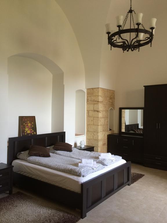 Miriam Short Term Rental Назарет Екстериор снимка