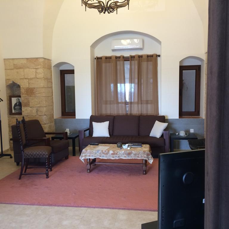 Miriam Short Term Rental Назарет Екстериор снимка